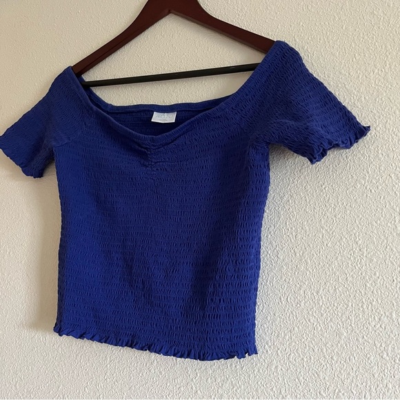 ABOUND Royal Bight Blue Off the Shoulder Cropped Smocked Top Size Large - Picture 2 of 6